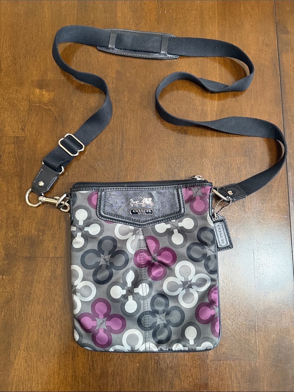 Coach Poppy Signature Crossbody Swingpack Purple Gray 44441